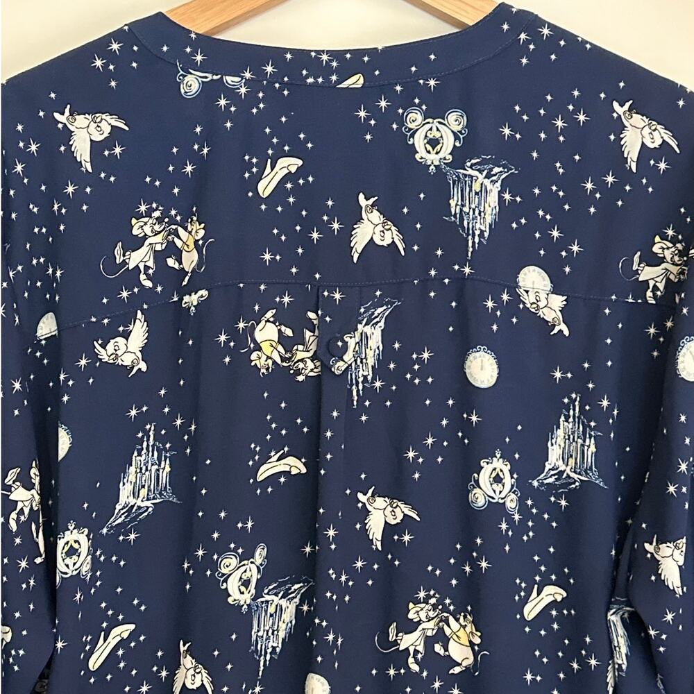 Torrid Disney Cinderella Princess Harper Blouse Blue Castle Chiffon Sz 1 / 1X - Picture 10 of 12